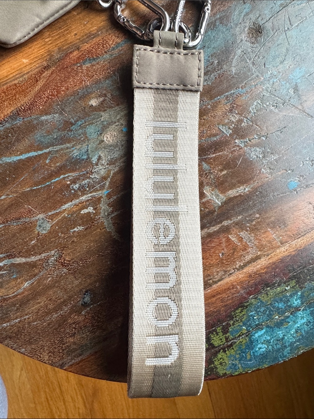 Lululemon Dual Pouch Wristlet in Taupe & White - Picture 3 of 8